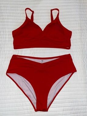Red women’s high waisted bikini - Size: 2XL